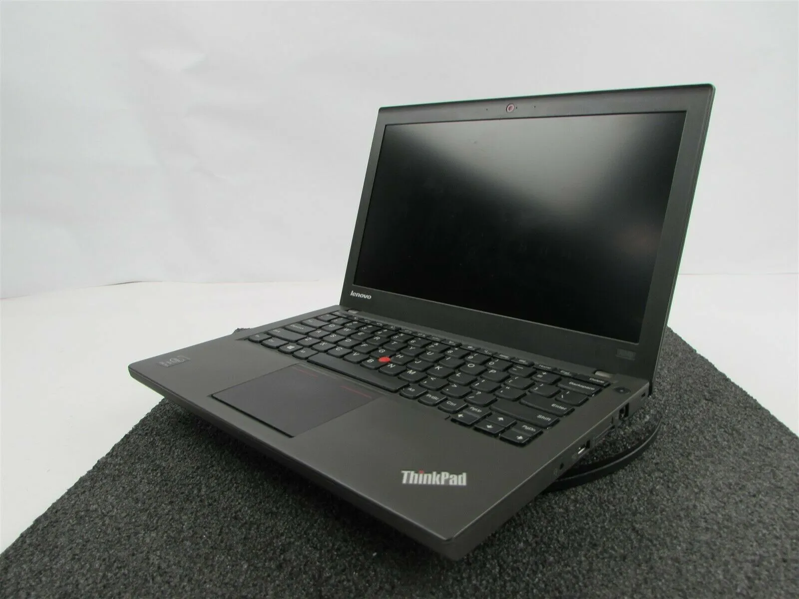 Lenovo ThinkPad X240 12.5'' HD (720p) Ultrabook |  Intel® Core™i5-4300U (4th Gen) , 8GB RAM, 128GB SSD, Intel HD Graphics 4400, Windows 10 Pro, Grade A | 1 Year Warranty